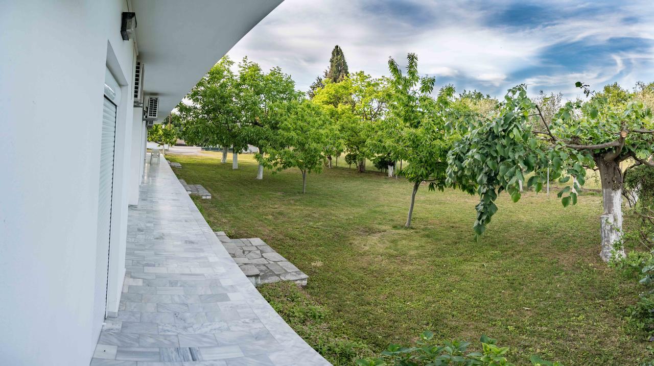 Michalos Apartments Паралія-Скотінас Екстер'єр фото